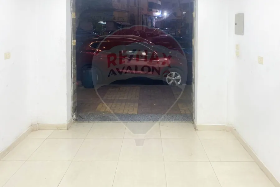 shop for rent 28 m Azrita (directly on the tram)