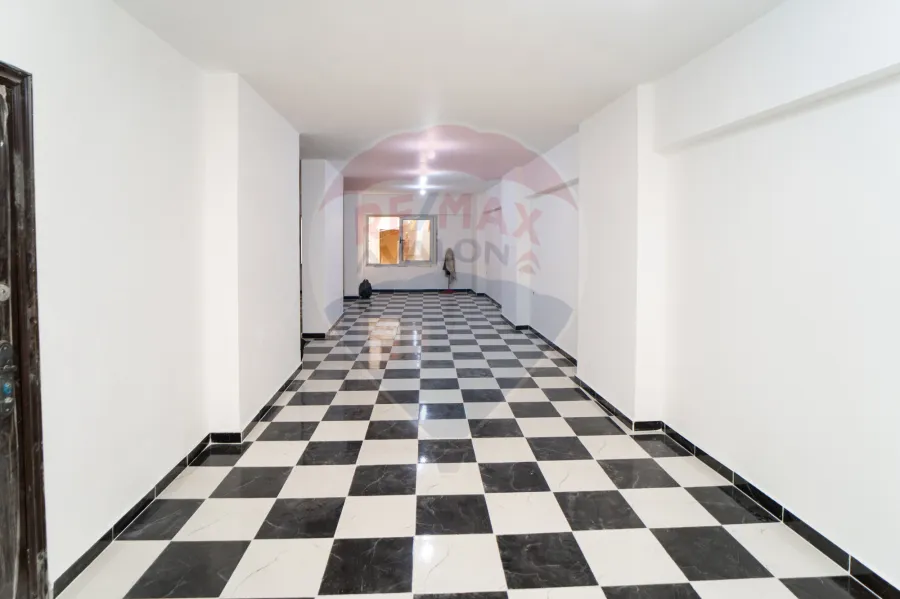 Administrative apartment for sale 220 m Sporting (steps from Abu Qir St.)