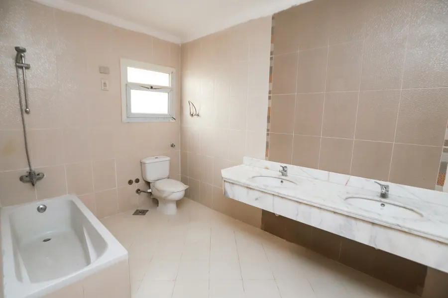 فيلا دوبلكس للبيع 260م كفر عبده  (بجوار المركز الثقافى البريطانى)