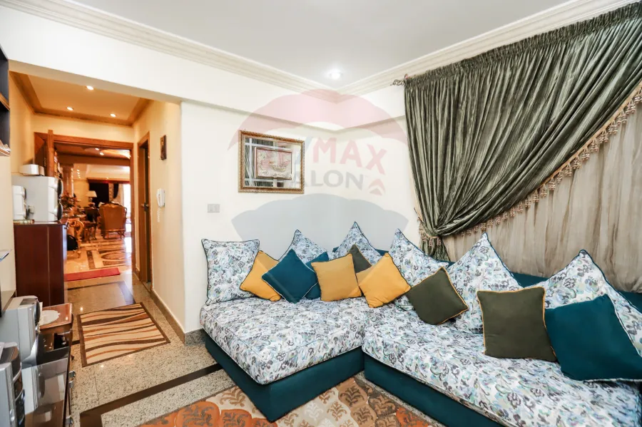 Apartment For Sale 270 m Sporting ( El Horeya St.)