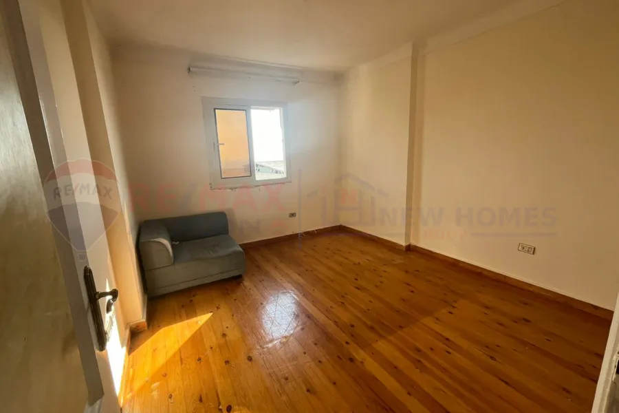 شقة دوبلكس للإيجار 165 م سابا باشا (ش المنصورة)