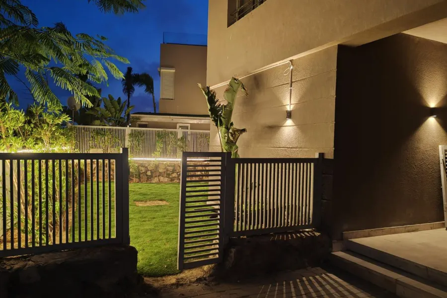 Ground floor chalet with garden for sale (Hacienda Bay - Sidi Abdel Rahman) 153 m + 218 m garden - 12,500.00 EGP (down payment + over)