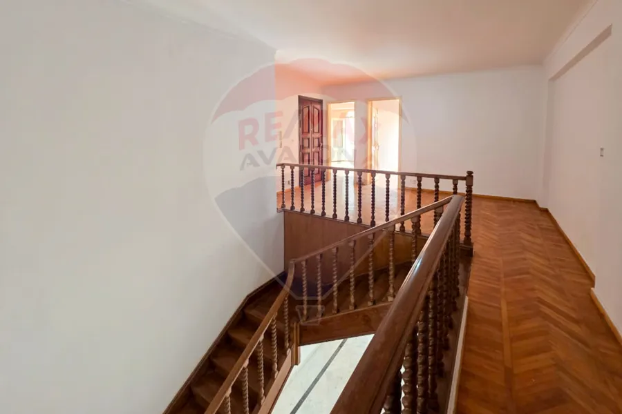 شقة دوبليكس للبيع 320 م لوران (متفرع من ش سرهنك)