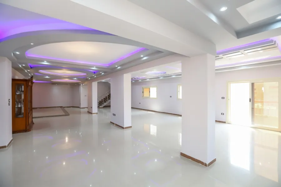 شقة دوبليكس للبيع 650م رشدي (متفرع من عبد الحميد العبادي)