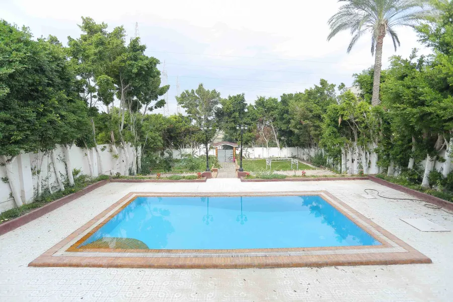 فيلا مستقلة للبيع 1435م كينج مريوط  (ش قرطبة)