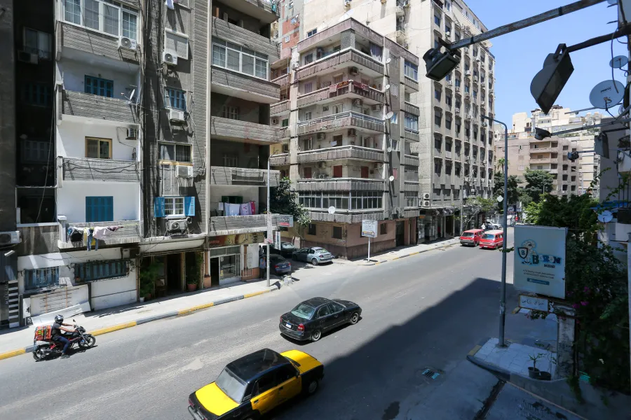 مقراداري للبيع 330 م  جناكليس (ش ابو قير)