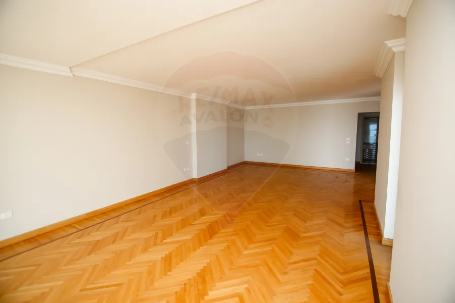 Apartment for sale 340m Stanly (Directly on the sea- brand building)