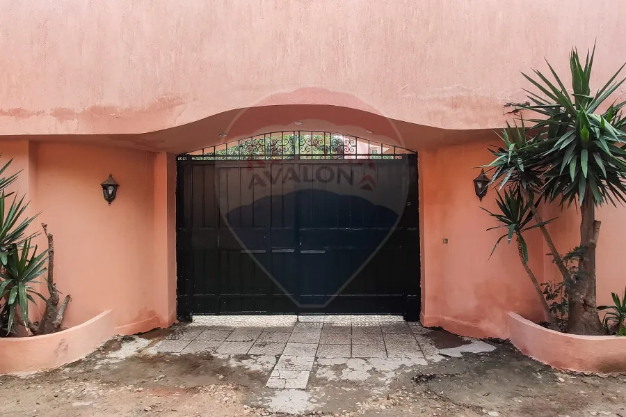 Villa registered for sale 950 m Al-Bitash