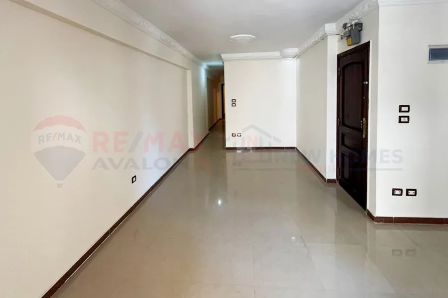Apartment for sale 125 m Sidi Gaber ( Third st from El-Mosheer St)