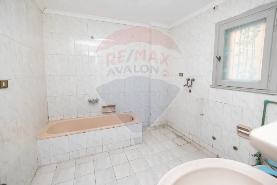 Administrative headquarters for rent 150 m Louran (steps from Shaarawy St.)