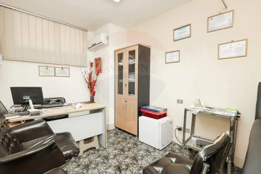 شقة إدارى للبيع 65 م مصطفى كامل (ش أحمد شوقى) - تصلح عيادة أو أى نشاط إدارى