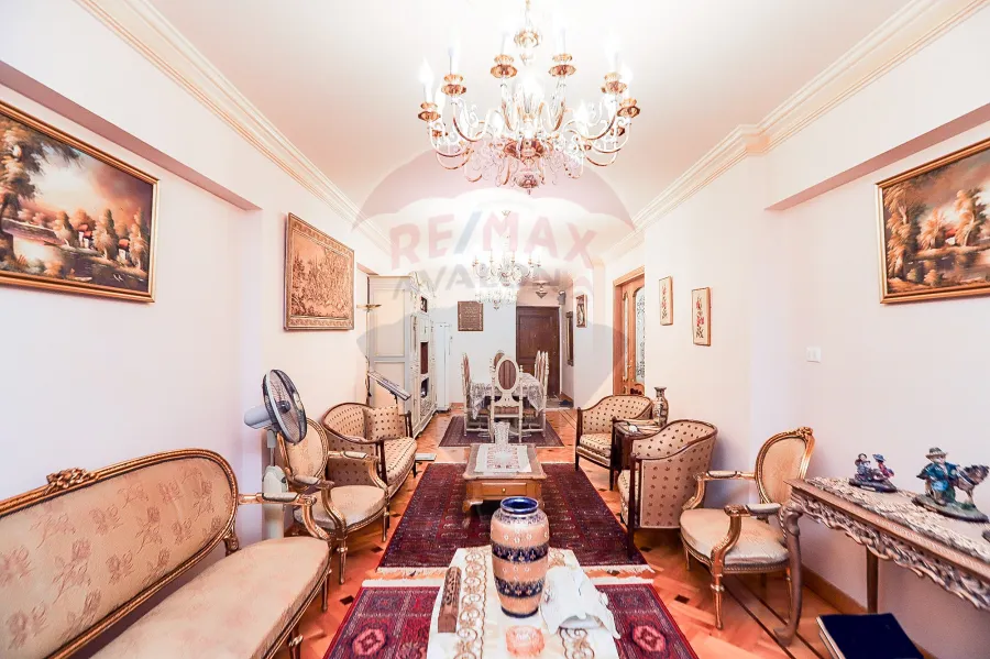 Apartment for Sale 160 m Fleming (Ahmed Basha Tork St - Steps from the Faculty of Physical Education.)