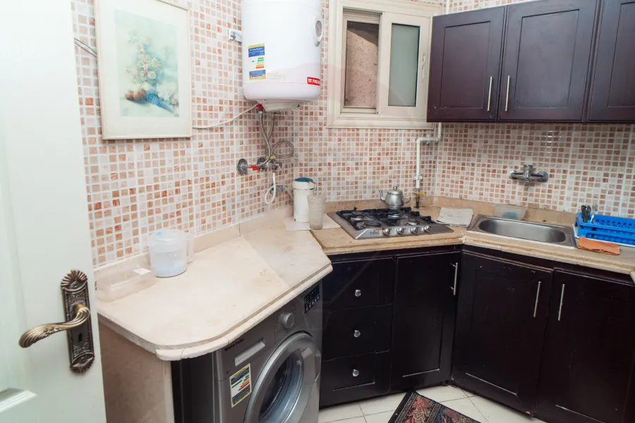 شقة للبيع  176م المنتزة (كمباوند مرسيليا فلورانس )