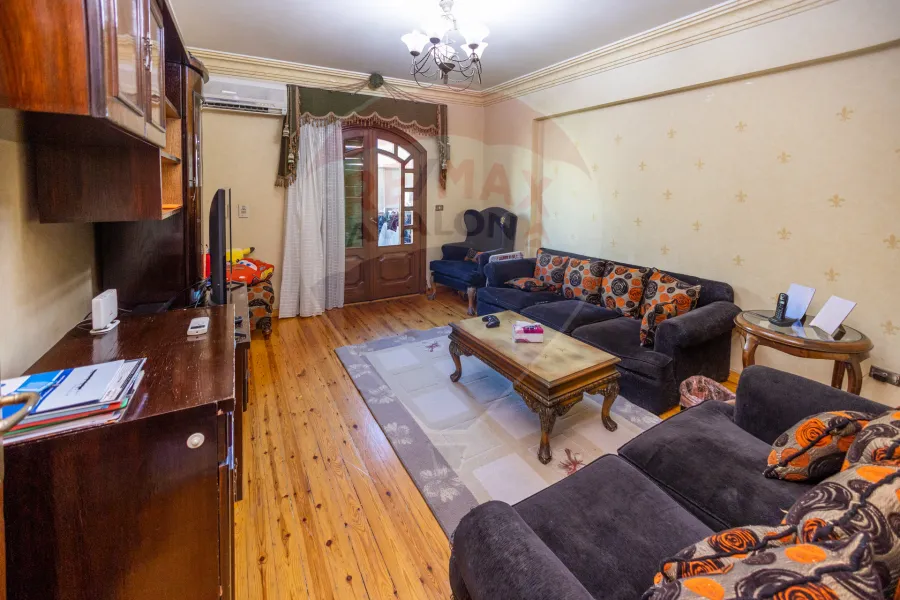 Apartment for sale 270 m Louran (El-Eqbal main st.)