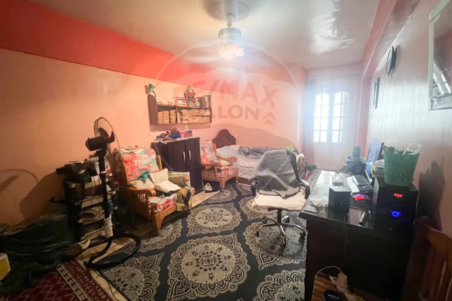 Apartment for sale 150 m Moharam Bek (El Rassafa St)