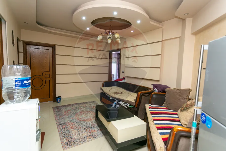 شقة للبيع 267 م سموحة (ش 14 مايو)