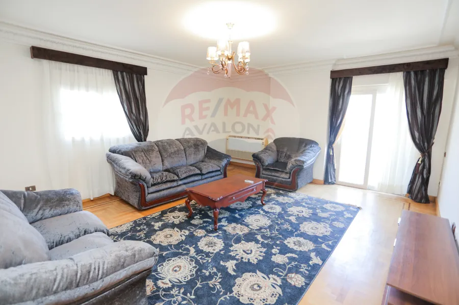 شقة للإيجار المفروش 345 م زيزينيا (أمام قصرالمجوهرات)