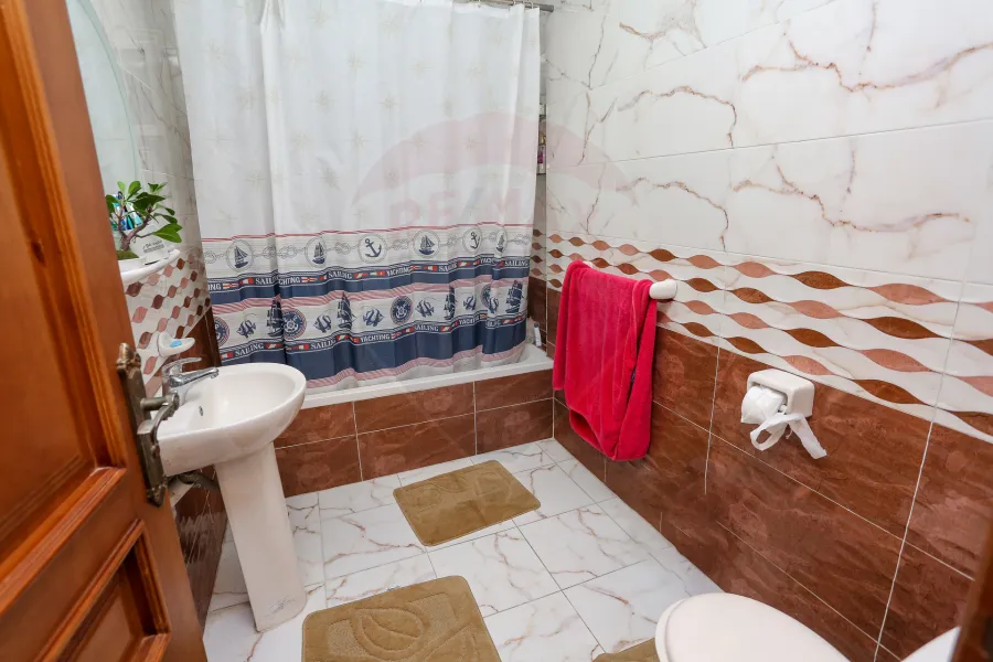 Apartment For sale 185 m Zizinia (Mostafa Abdel Razek St.)