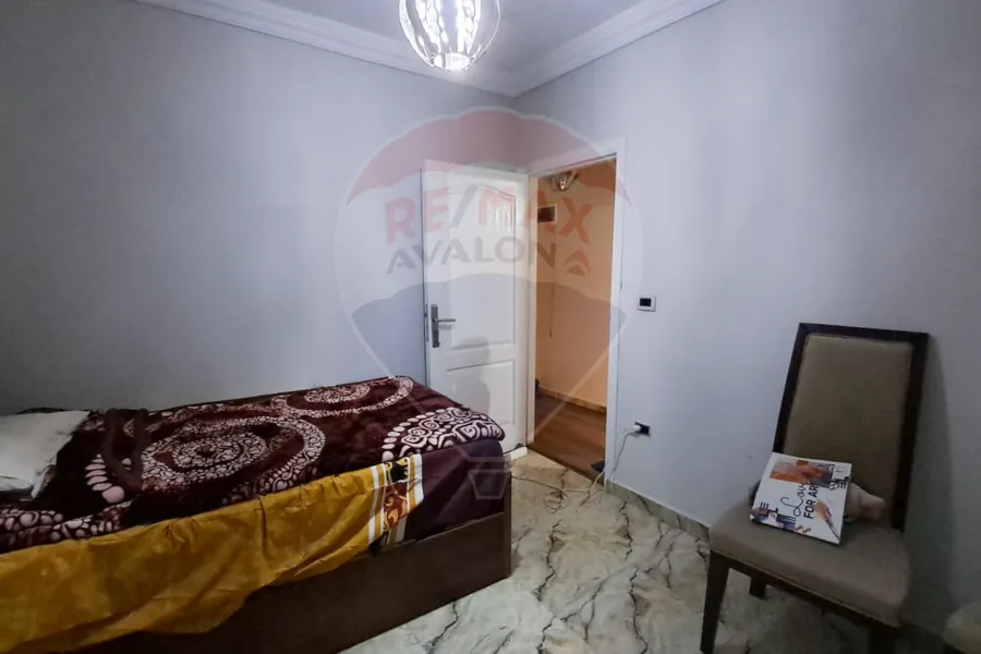 شقة مفروشة للايجار 120 م كليوباترا (ش طه حمدي)