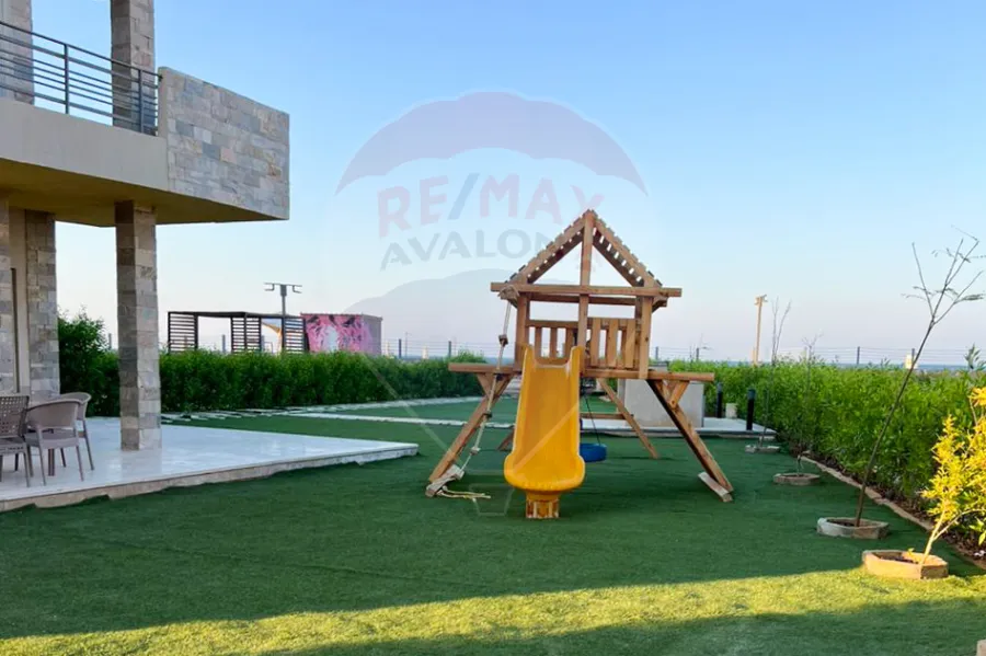 توين هاوس للبيع (سيسليا لاجونز - سيدي حنيش) 250 م