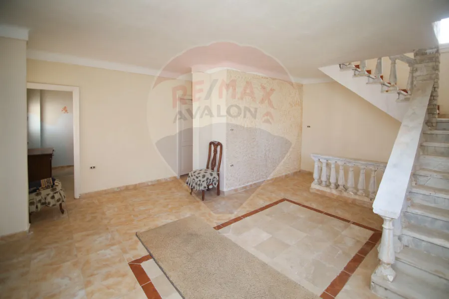 فيلا ستاند الون للبيع (حورس) 200 م