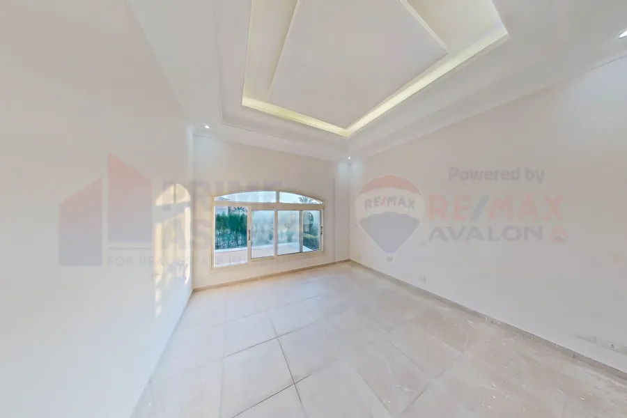 فيلا ستاند الون للبيع 807 م كينج مريوط (اليكس ويست - منطقة انطونيادس)