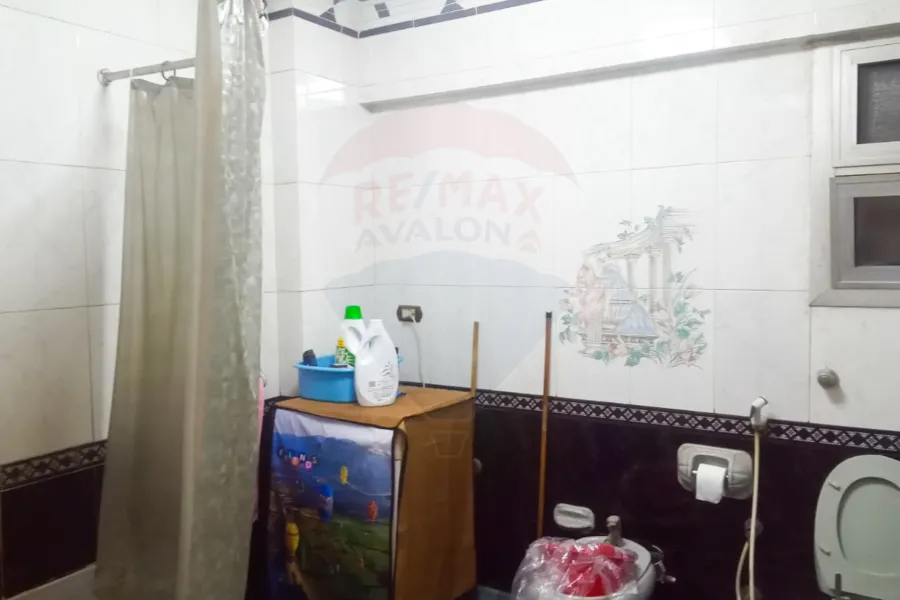 Apartment For Sale 170 m Sedi Beshr (Khaled Ben Elwaleed St.)