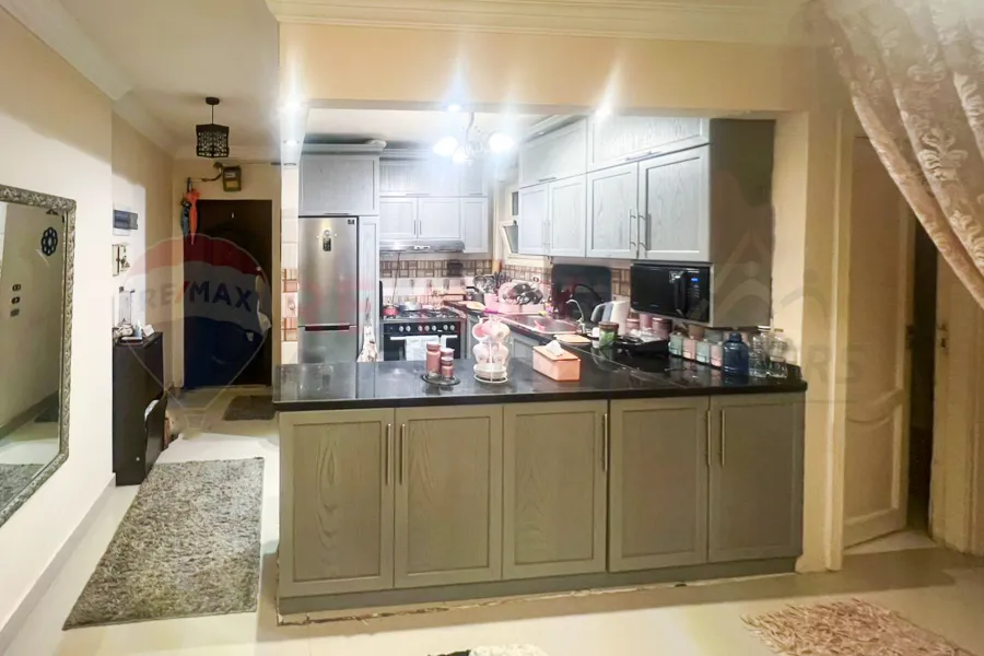 Apartment for sale 100 m in Camp Shizar (the second number from the sea)