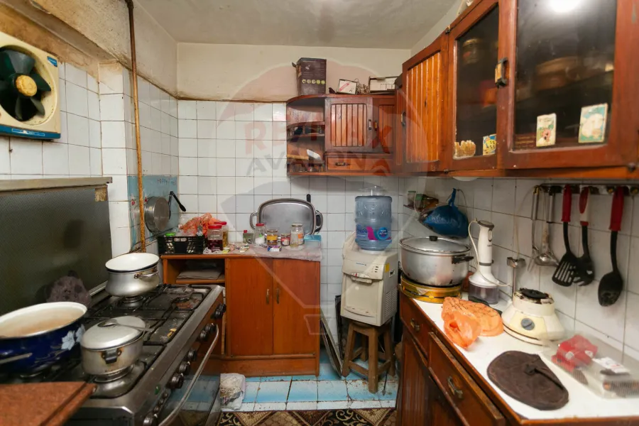 شقة للبيع 130 م محرم بك (خطوات من ش المنشا)