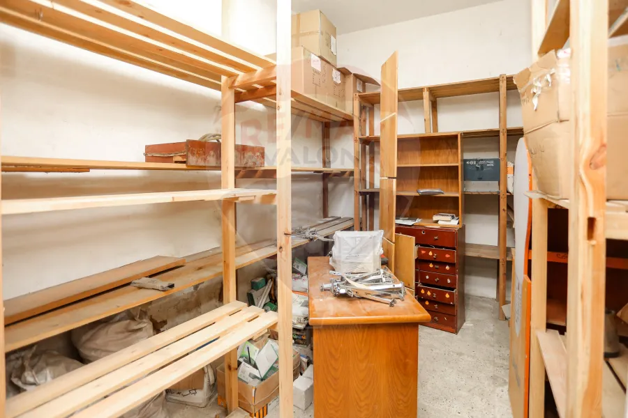 Shop for sale 80 m Al Ibrahimiyyah (steps from the sea)