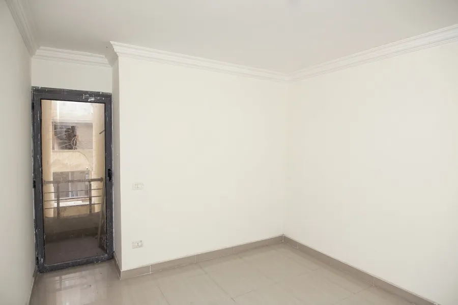 شقة للبيع 207 م جليم  (4 نمرة من البحر)