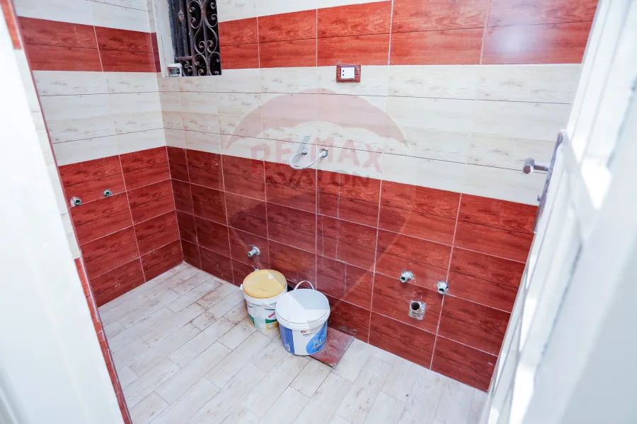 شقة للبيع 160 م ستانلى (متفرع من البحر - خلف سلطنه ستانلى)