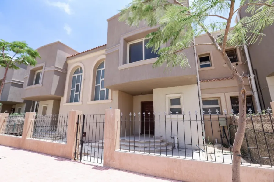 Villa for sale 228m King Marriot Alex west Compound