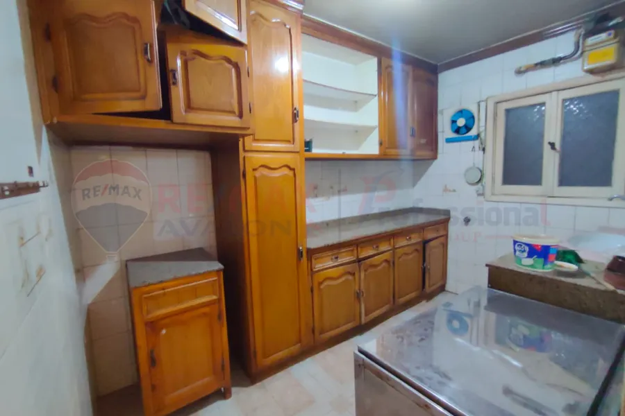 شقة للايجار 140 م سان ستيفانو (على الترام)- تصلح اداري