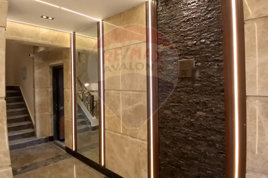 شقة للبيع 179 م التجمع الخامس (بيت وطن)