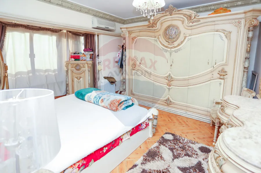 شقه للبيع 135 م جناكليس (خلف سنترال فتح)