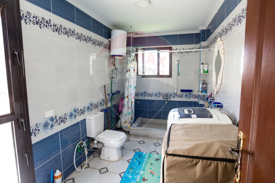 Villa for sale 610 m King mariout (Lakeside Paradise compound)