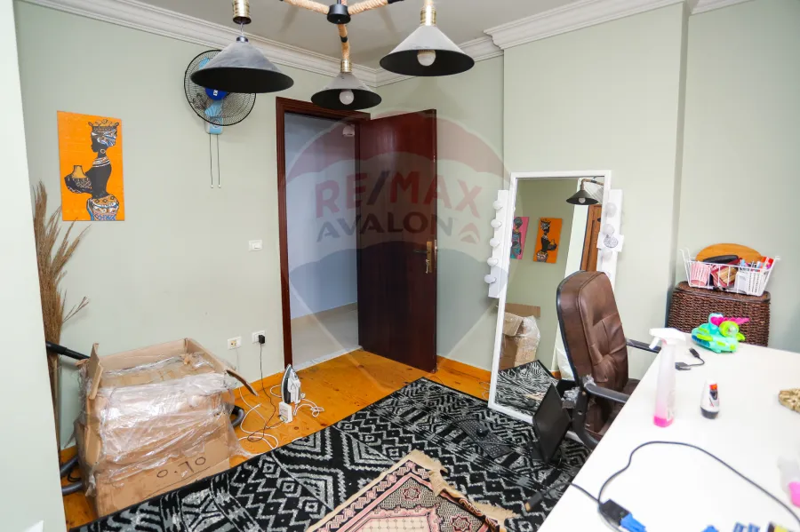 شقة للبيع 156 م سموحة (ميدان عزبة سعد)