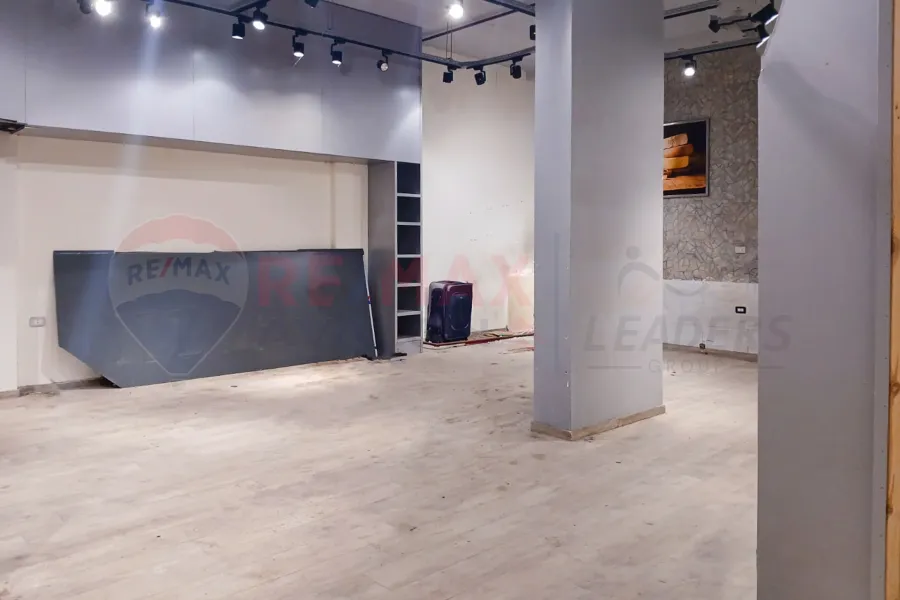 محل للبيع 100 م سموحه (ش مسجد ناصر)