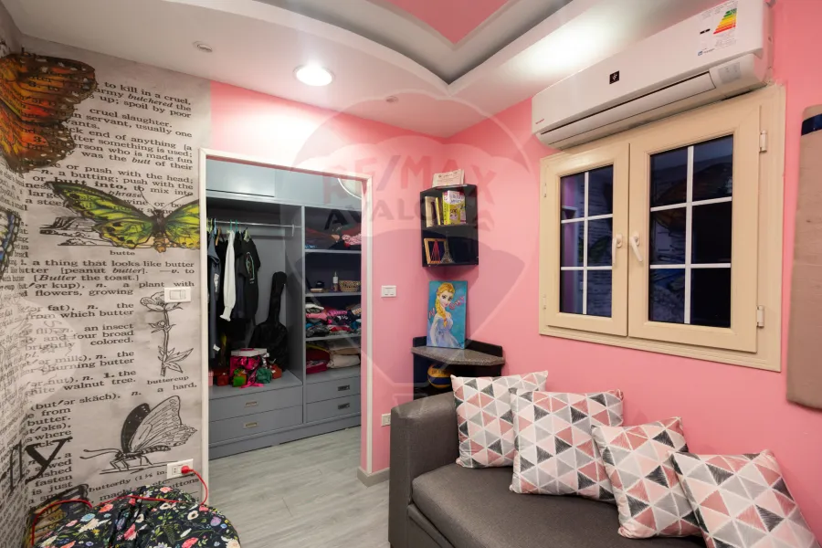 Apartment for sale 160 m Fleming (Abdelfattah El-Tawil St.)