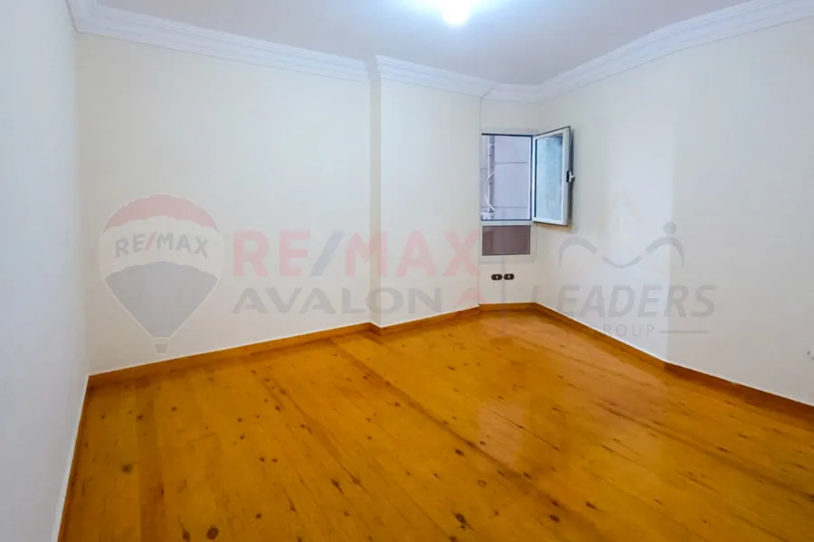 شقه للبيع 178 م وابور المياة (ش جلال الدين الدسوقى)