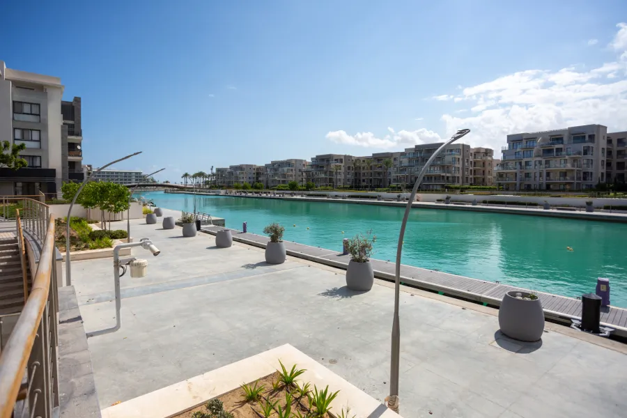 شاليه ارضي بحديقة دابل فيو للبيع 345 م مراسي (مارينا 1)