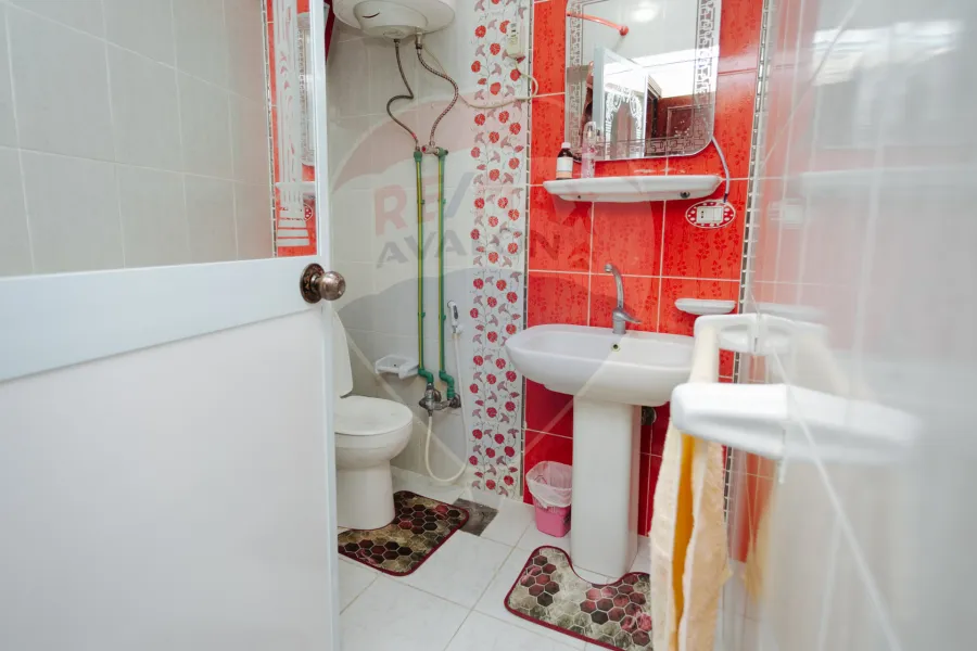 شقة للبيع 150 م راس التين (ش فرنسا)