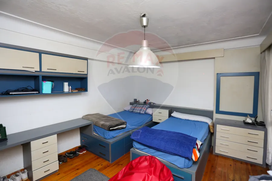 شقة للبيع 240 م سابا باشا (ش ابراهيم الحلبي)