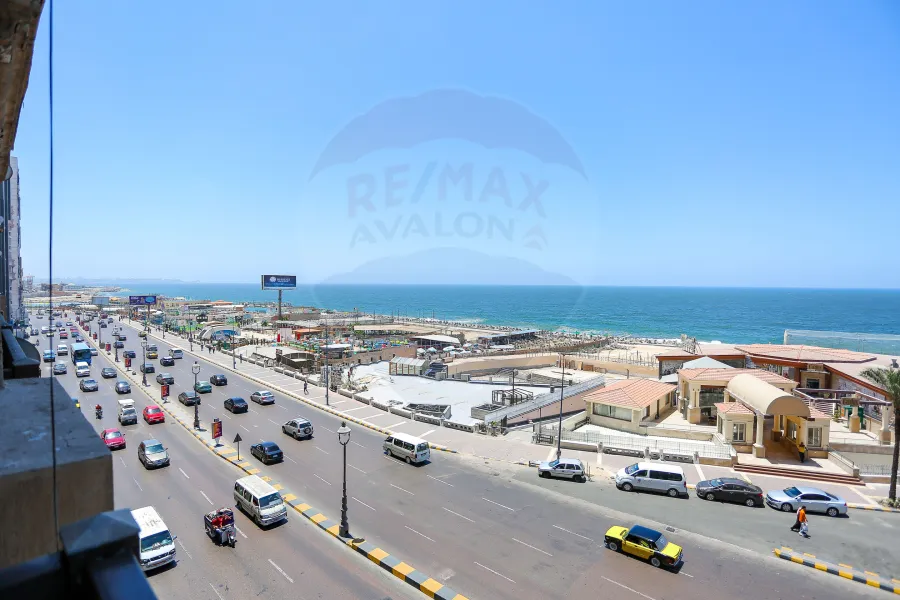 Apartment for Sale 300 m Gleem (Directly on Sea)