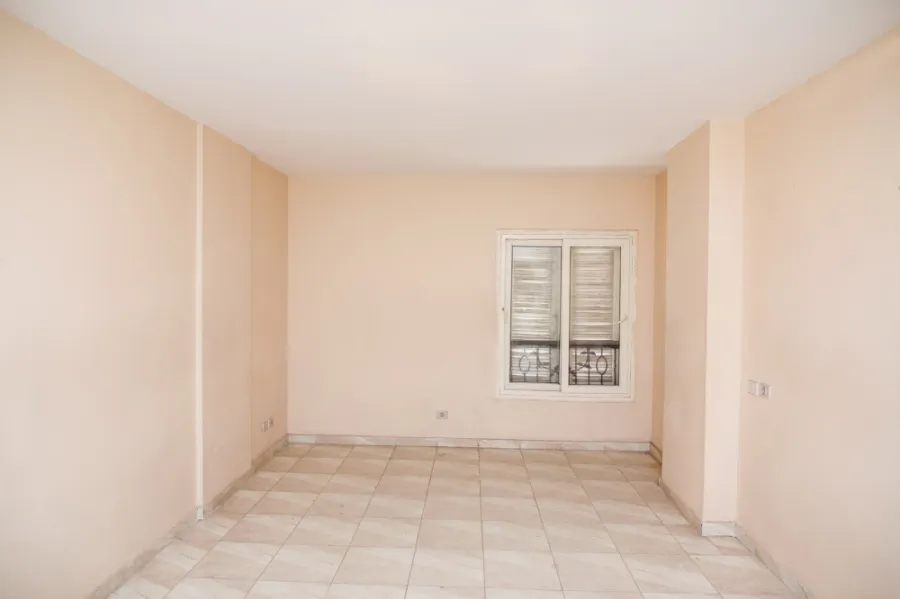 Apartment For Sale 130m Smouha ( Hilton St.)