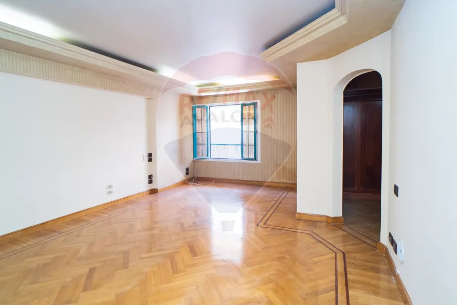 Duplex apartment for sale 370 m Smouha (Mostafa Kamel St.)