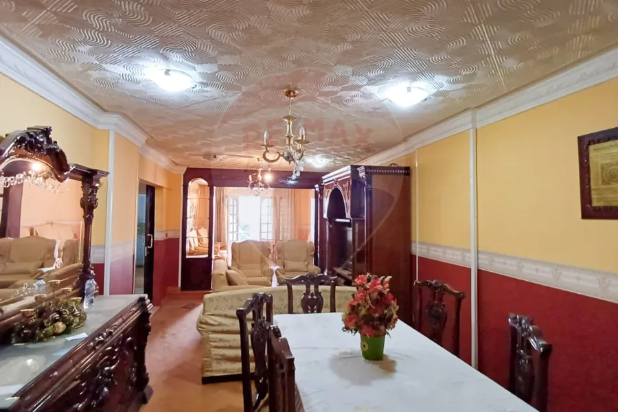 Apartment for rent 155 m Louran ( steps from El-Aqbal st. )