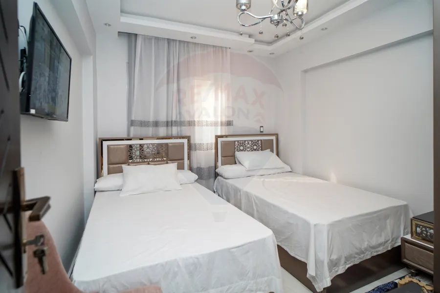 Furnished Apartment for rent 100 m Smouha (Steps from Fawzy Moaaz st)