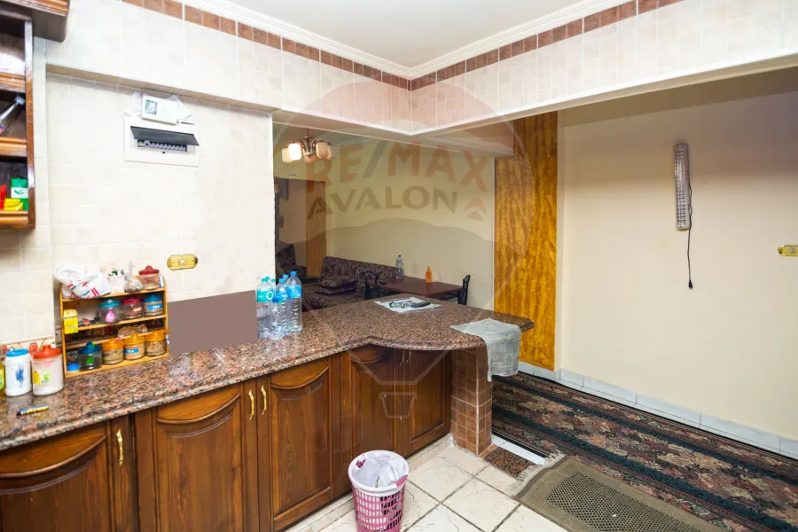 Apartment for sale 180 m Mandara (on the sea - Next to Sheraton Hotel)